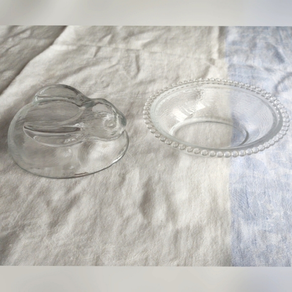 Indiana Glass Co Rabbit on a Nest clear glass bowl with lid - Picture 5 of 6